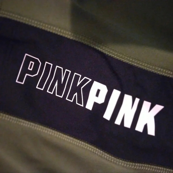 Vs PINK high waist 7/8 LEGGING WITH MESH-small like new - Picture 6 of 9